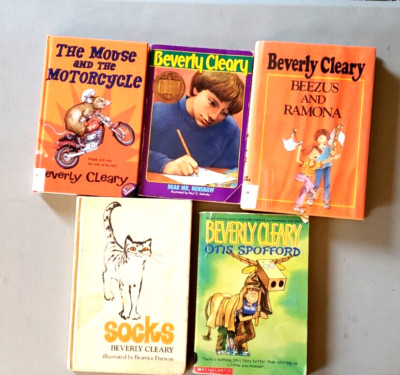 5 Beverly Cleary books-Socks, Dear Mr Henshaw, Otis Spofford, Beezus Ramona,