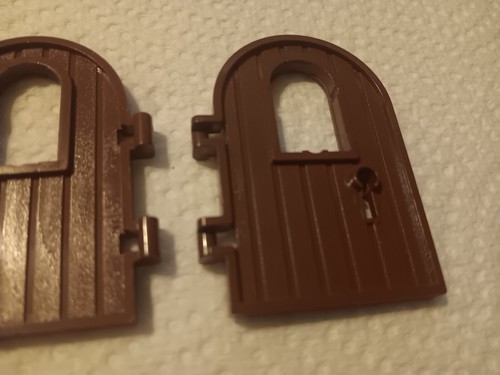 C Lego X 2 Reddish Brown Door 1 x 4 x 6 Round Top Window Keyhole 64390 7946 4842 - Picture 2 of 3