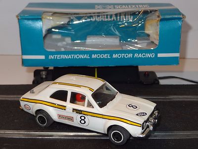 (c) TRIANG SCALEXTRIC AUTO - FORD ESCORT MEXICO SONDERBAU - UM 052