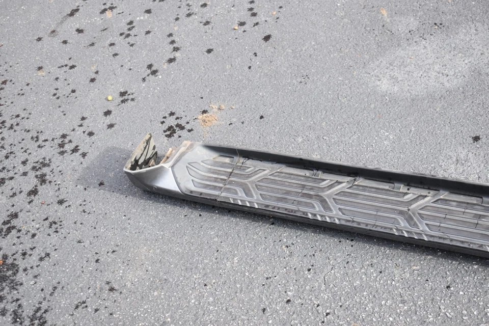 Infiniti QX56 2011-2013 STEP PAD FÁBRICA OEM Foto 2 de 4