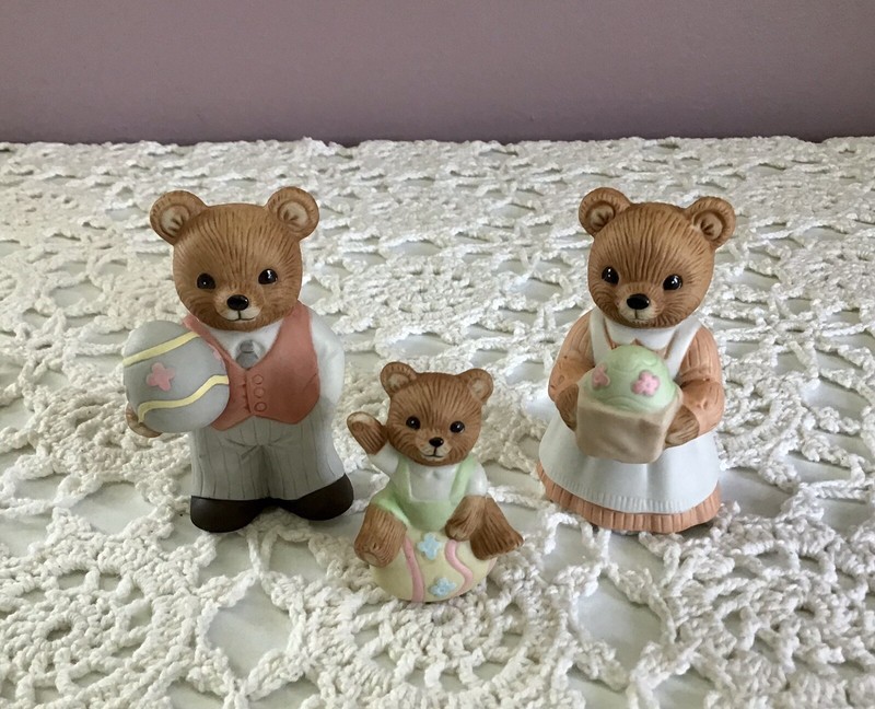 Homco Easter Bears Complete VTG Set of (3) #1430 Papa, Mama & Baby Bear 