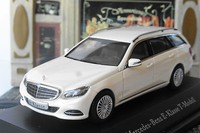 Mercedes E Klasse T Modell S212 2013 Diamond White Kyosho B66960190 1:43 Benz