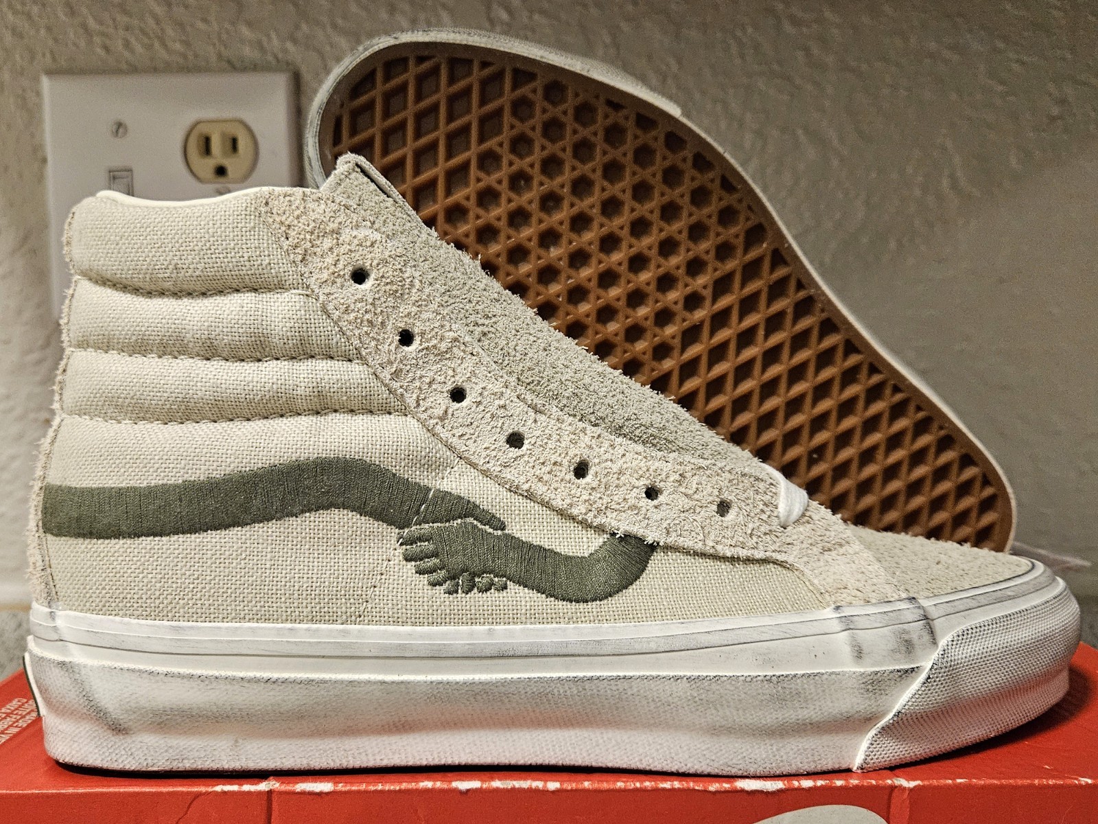 VANS x Notre Sk8-Hi Reissue Shoes Sneakers Bone White Men's 8.5 / Womens 10 RARE