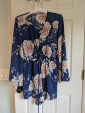 EUC Women's Blue Floral V-Neck Romper, Jumper, One Piece, Size Medium