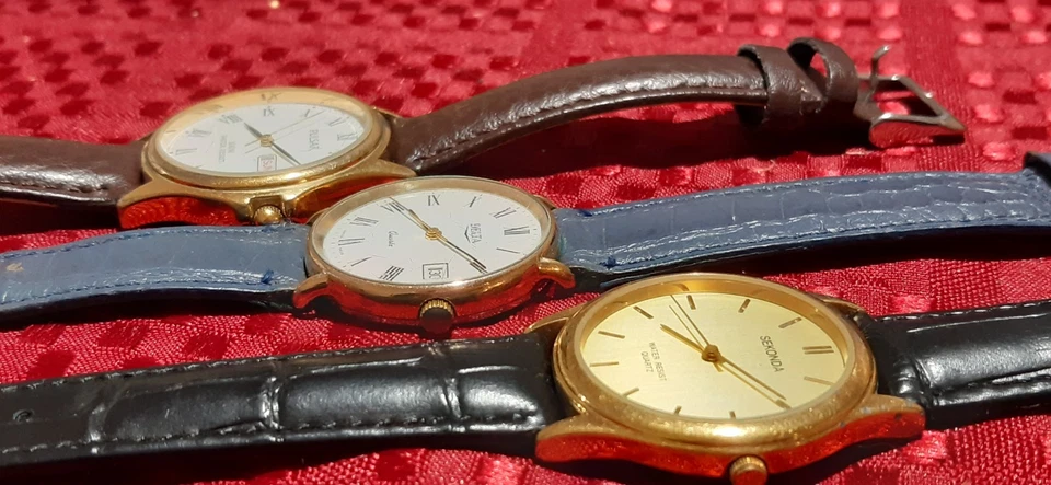 3X VINTAGE DRESS WATCHES-JAPANESE/BRITISH/SWISS MADE - image 2 of 4
