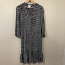 Old Navy Modest Ditzy Floral Dress Buttons Tiered Black White Ruffle Size M