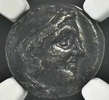 Ionia Erythrae AE Chalkous 4th-3rd Centuries BC Herakles Club Bowcase NGC Ch VF