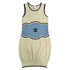 USED CHANEL SLEEVELESS KNIT DRESS WITH COCO MARK, SIZE 38 VERYGOOD