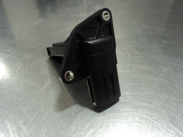 Pe0113215 mazda датчик