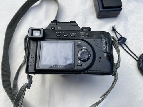 Panasonic LUMIX DMC-FZ20 Leica Paket - Bild 4 von 6