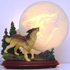 Moon Spirit Wolf Lit Collector's Plate Bradford Exchange 58672 Mysteries Wild 
