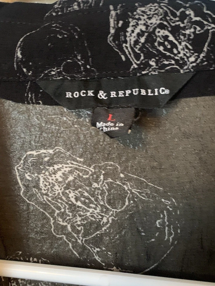 Top Bruja Gótica Estampado Calavera Arrugada Negra Rock & Republic Talla L Foto 3 de 4