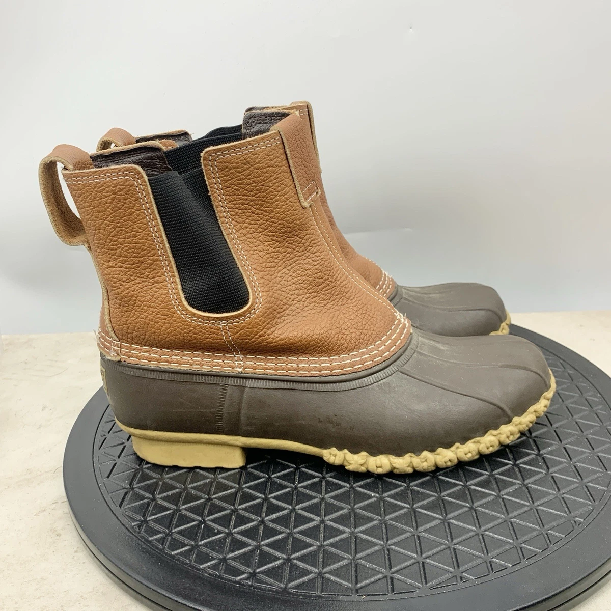 L.L. Bean Men display picture 3