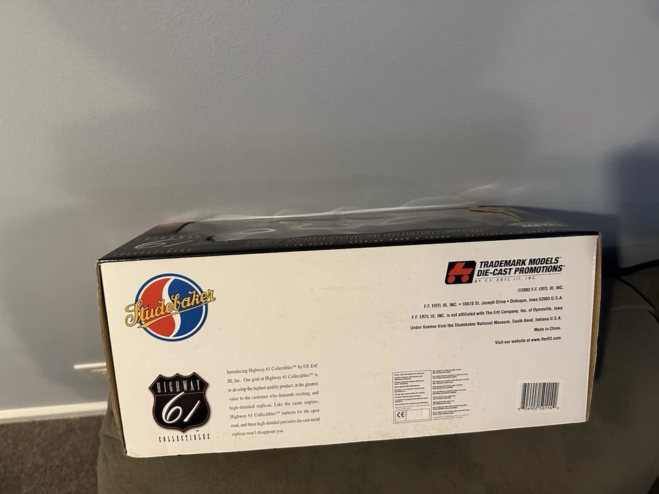 Highway 61 1951 Studebaker Champion 2Dr Coupe 1/18 #50114 - Beige - NEW - Image 2 of 2