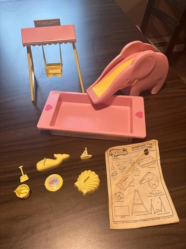 Mattel The Heart Family Barbie Sunshine Fun Playset - Slide & Pool Vintage 1988