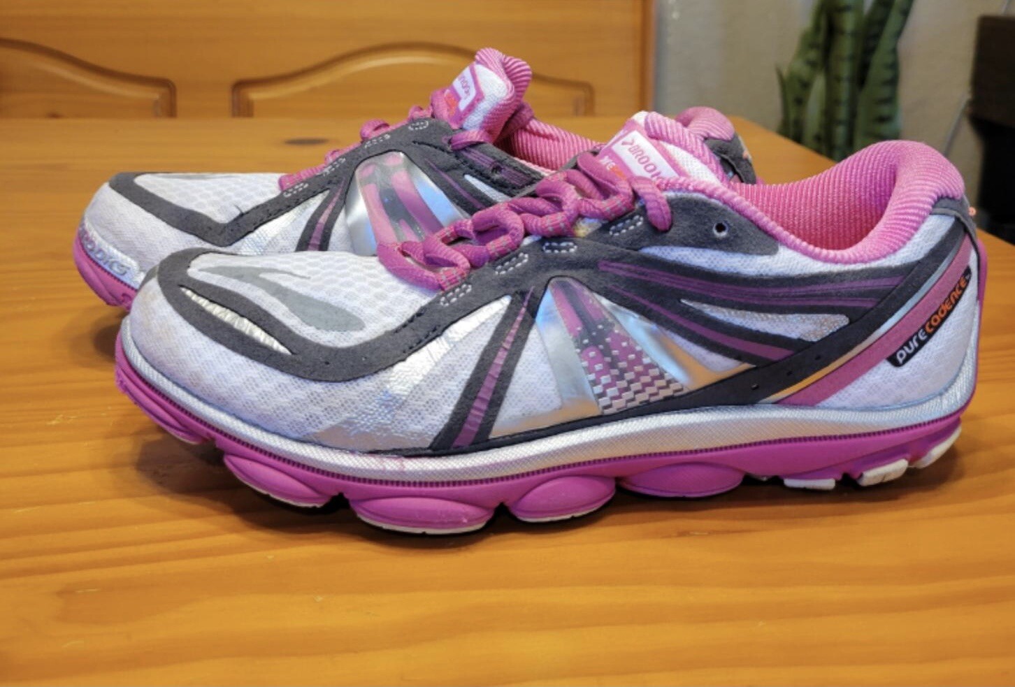 brooks pure cadence womens