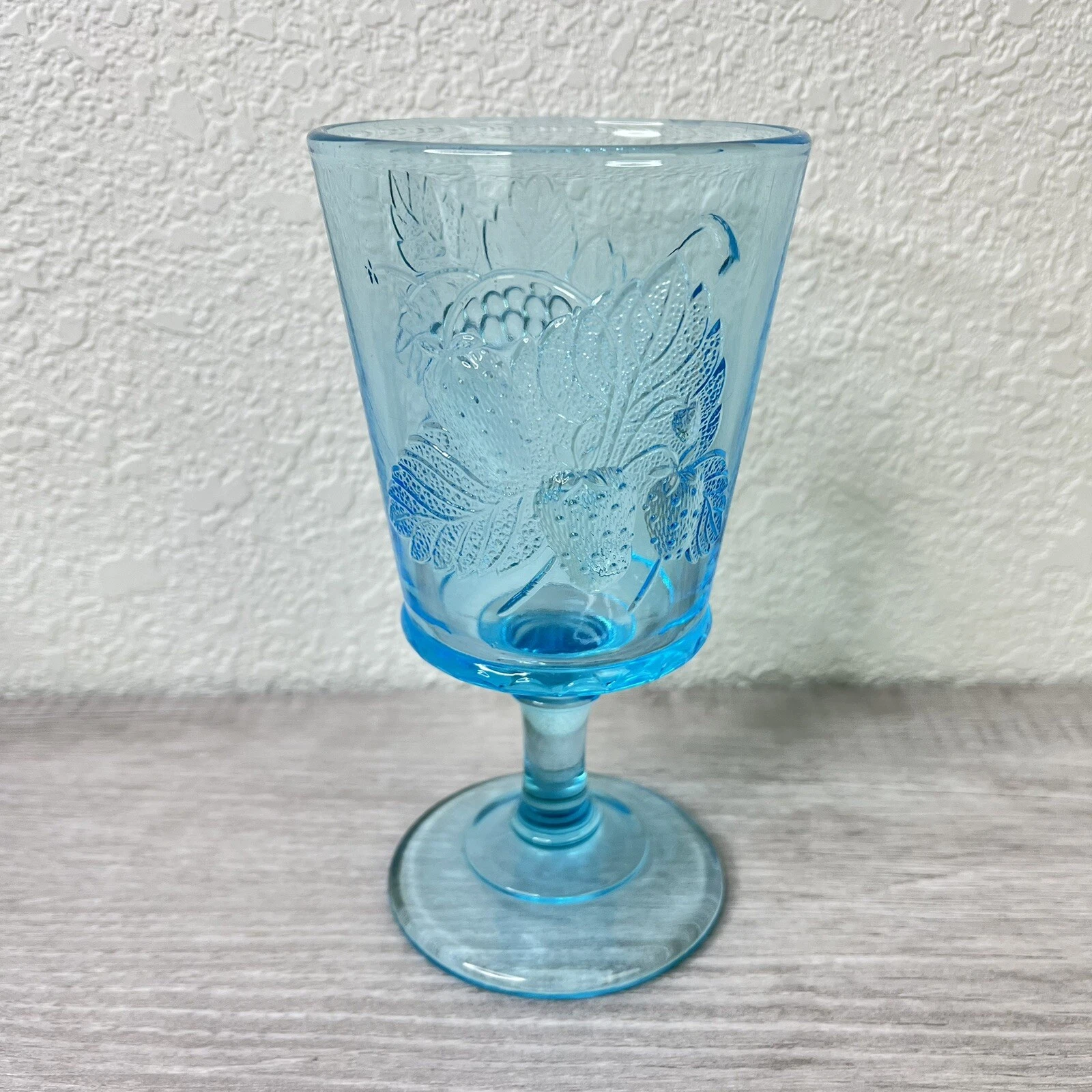 L.G. Wright Glass Goblet Strawberry And Currant Light Aqua Blue