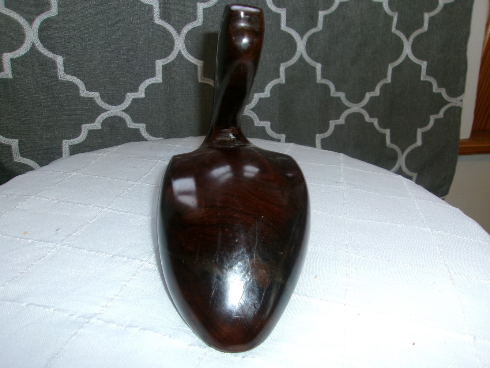 VINTAGE HAND CARVED IRONWOOD WOODEN PELICAN FIGURINE PAPER WEIGHT 5 1/2