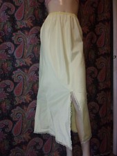 Vintage USA Yellow Taffeta Lace Slit Formal Half Slip Lingerie M