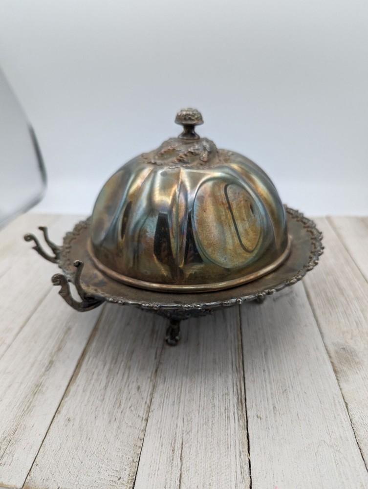 1880s Butter Dome Wilcox Silverplate Meriden 5077 Cows Maiden Footed