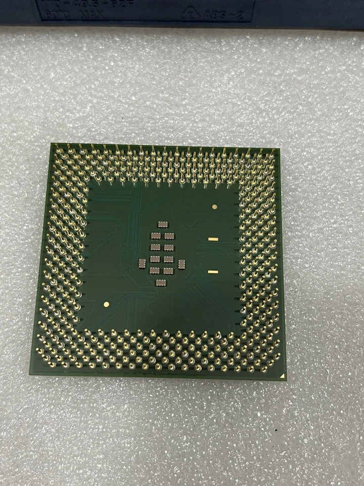 INTEL PENTIUM III 1.133 GHz 133 Bus 512K Socket 370 RK80530KZ006512 SL5PU CPU - Image 2 of 3