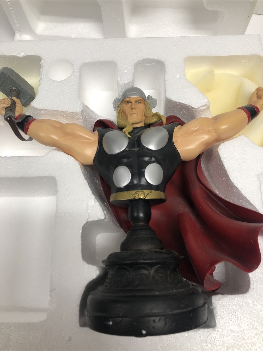 ★ THOR Collectable Mini-Bust Bowen Designs Thor (Classic) Mini-Bust, Figures - Amazon Canada
