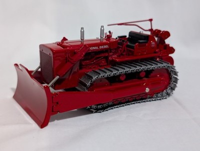 Spec Cast 1/50 International Harvester TD-24 Diesel Crawler with Hydraulic Blade
