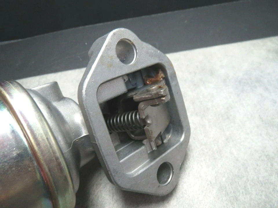 Bomba de combustible para Dodge Colt 1979-1980 1,4 L 151-6789 hecha en Japón - ¡Envío rápido! Foto 3 de 4