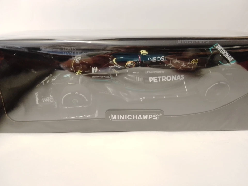 Minichamps Mercedes AMG W14 #44 Lewis Hamilton Bahrain GP 2023 1/18 110230144 - Immagine 3 di 4