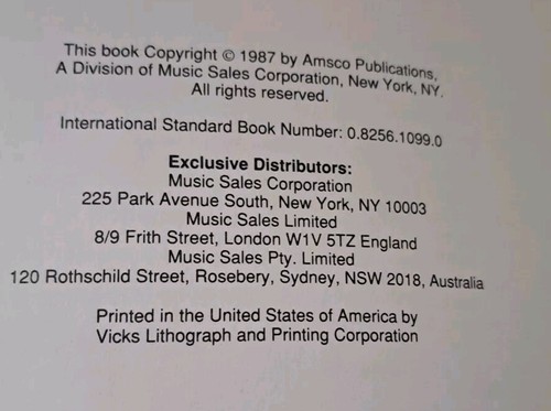 100 Solos Saxophone Amsco Publication 96 Pages Good - Picture 3 of 5