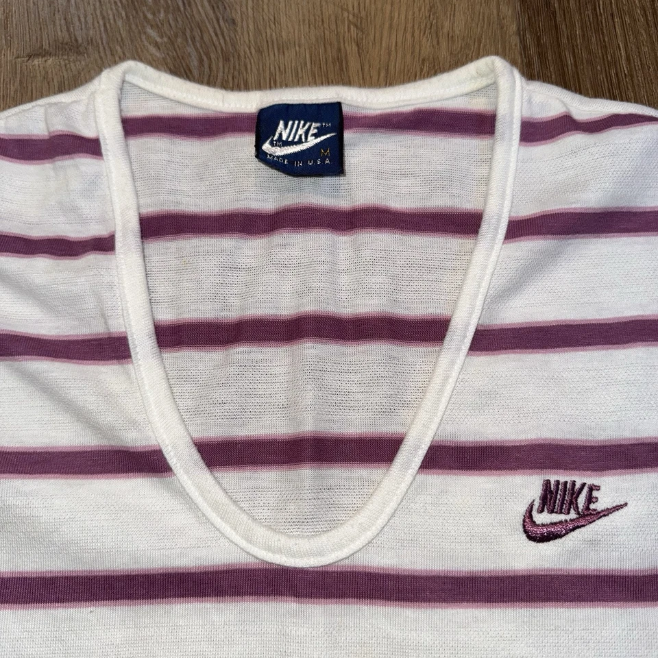 Camisa Nike De Colección Años 70 80 Para Mujer Mediana Swoosh Azul Marino Etiqueta Sin Mangas Tanque Nueva Ola Foto 3 de 4