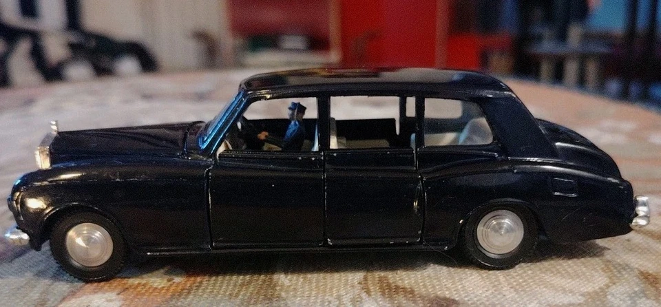 DINKY TOYS 1/43 - ROLLS-ROYCE PHANTOM - MECCANO LTD.- Regno Unito Vintage -#84# - Immagine 4 di 4