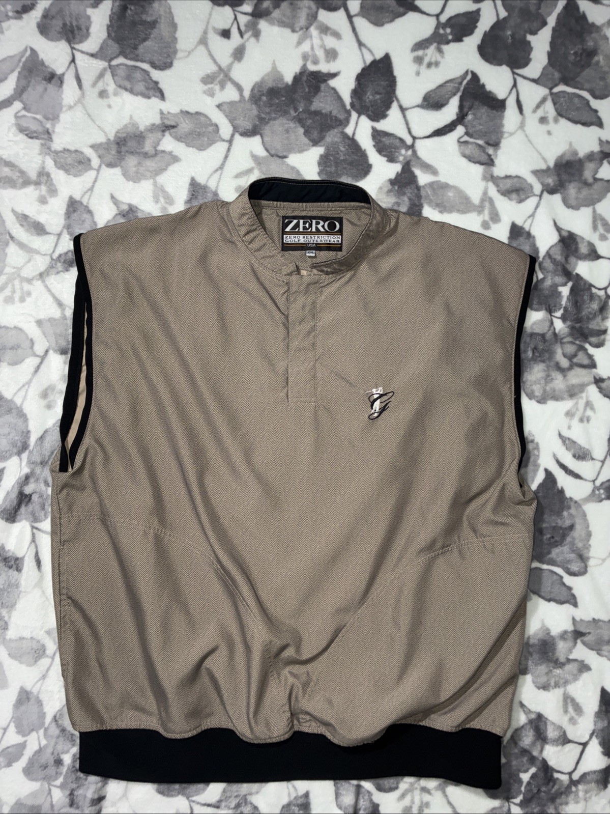 ZERO RESTRICTION 1/4 Snap Lightweight Pullover Ve… - image 1