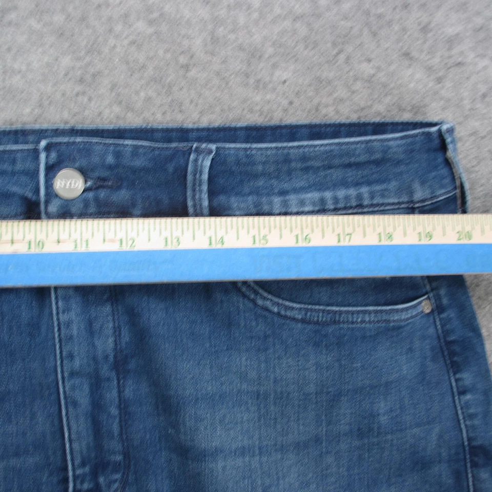 Pantalones de mezclilla para mujer NYDJ azul lavado medio tiro alto curvas 360 mamá Foto 3 de 4