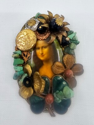 Signed Sarah Jane - Mona Lisa  Portrait Brooch - Mixed Media   Rare Vintage