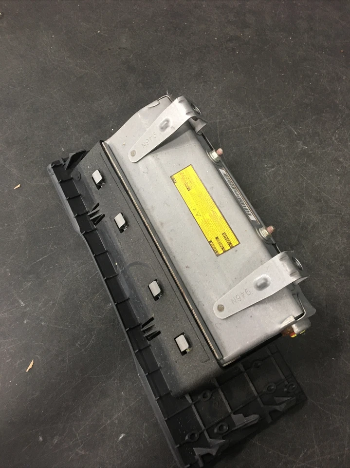 Scion TC 2007 Driver Knee Foto 3 de 3