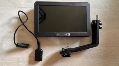 SmallHD Focus 5'' On-Camera Monitor w Bracket