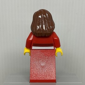 LEGO Town twn121 Winter Village Bakery Woman Red Skirt Minifigure 10216 Note