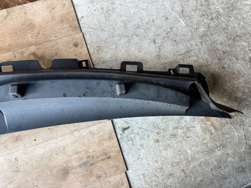 MERCEDES BENZ GLS GL550 13-19 CUBIERTA REJILLA PANEL DEFLECTOR DE AGUA PLACA CUBIERTA Foto 2 de 4