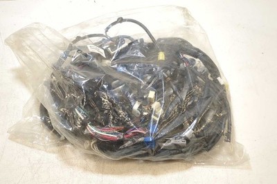 New OEM Toyota Fuse Box Engine Bay ECM Wire harness 2004-2006 ES330 82111-3Y182