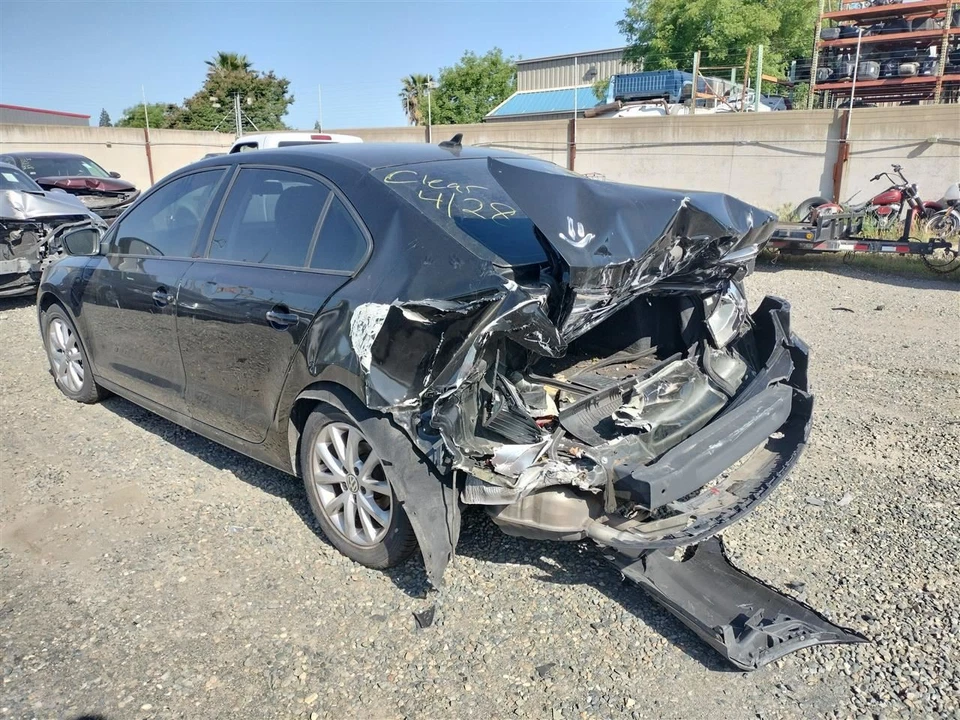 POWER BRAKE BOOSTER 2014-2016 VOLKSWAGEN JETTA Foto 3 de 4