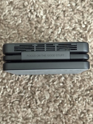Aurzen Zip Tri-Fold Truly Portable DLP Projector (Used) - Picture 6 of 6