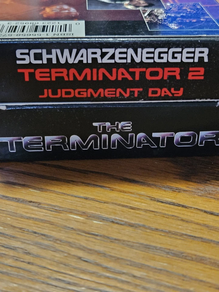 Terminator & Terminator 2 Vhs Tapes Live Home Entertainment Htf Oop Rare - Image 3 of 4
