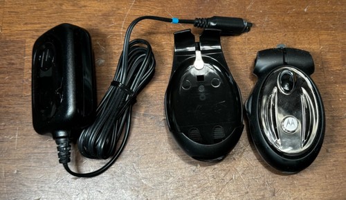 Motorola HF820 Portable Easy-Install Bluetooth Over-Visor Speaker w/charger