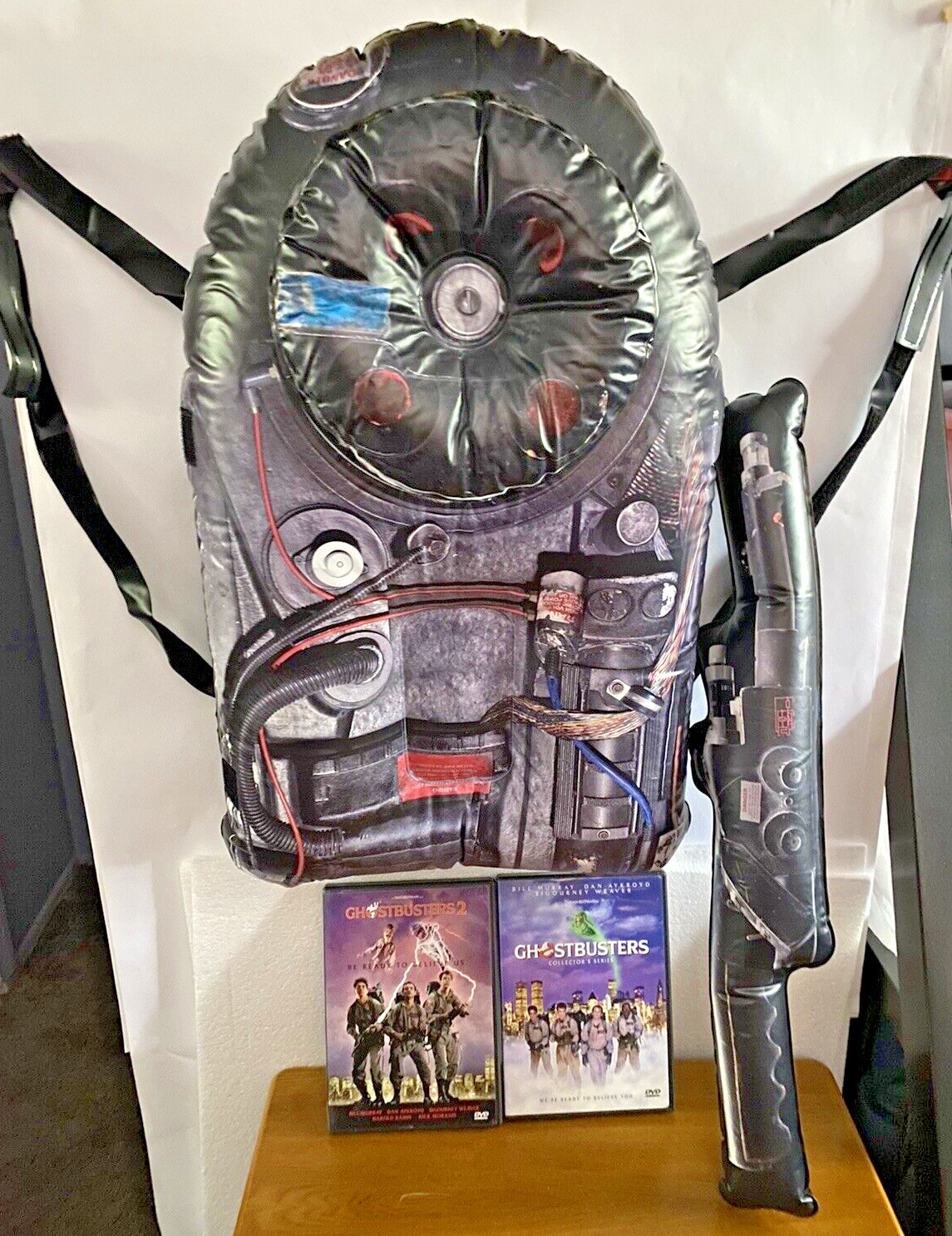 Ghostbusters Inflatable Proton Pack + Ghostbuster… - image 1