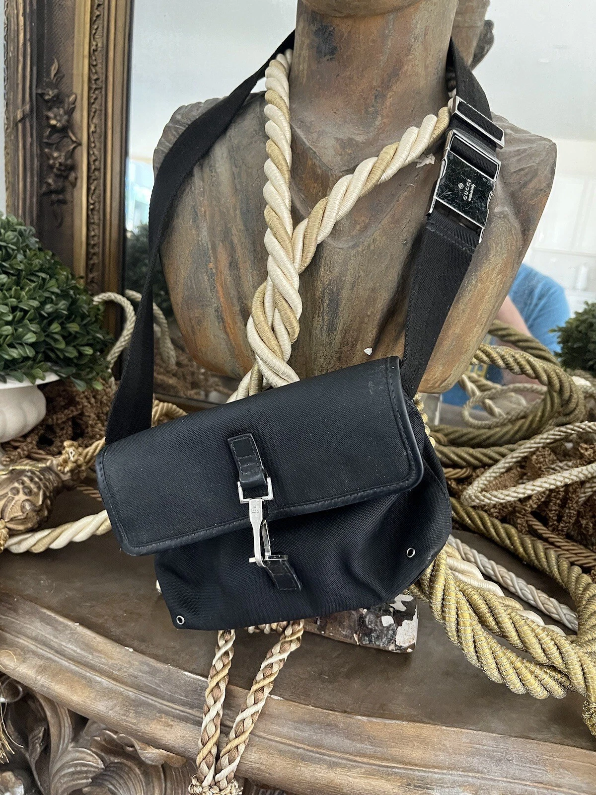 Sac ceinture gucci noir