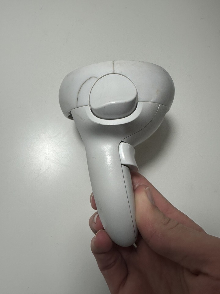 READ Genuine Oculus Quest 2 VR Controller (Right Hand) Controller Only ...