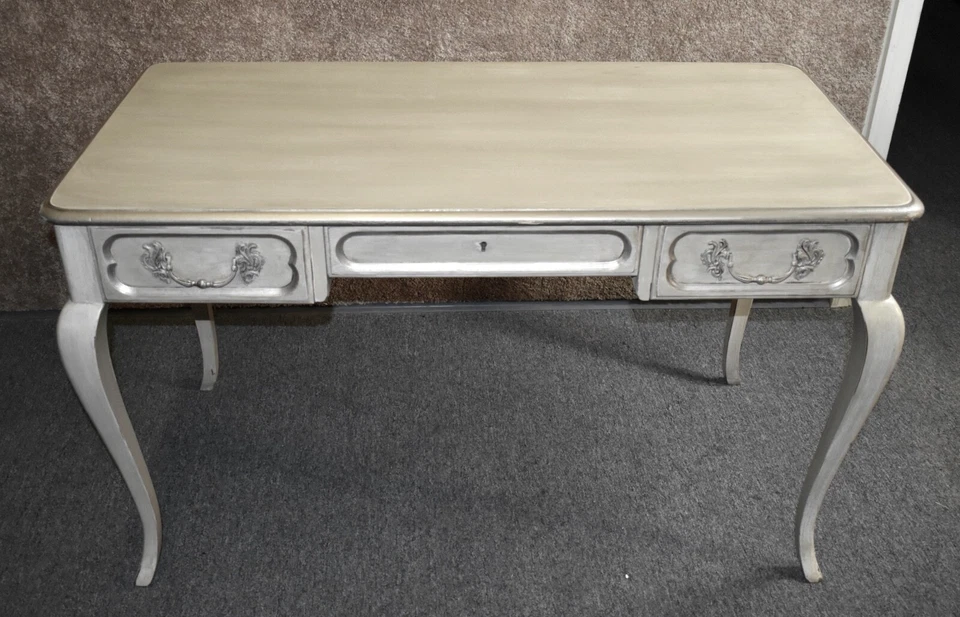 Vintage Baker Venetian Style Distressed Painted Three Drawer Desk - Image 2 of 4