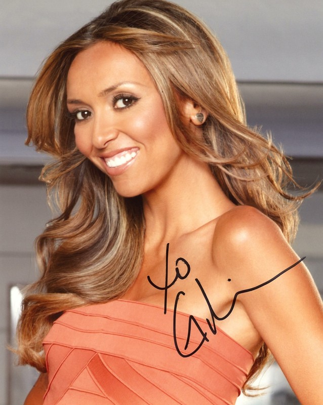 Giuliana Rancic "Fashion Police" AUTOGRAPH Signed 8x10 Photo B ACOA