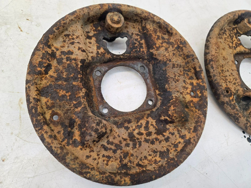 REAR 10 BOLT AXLE BACKING PLATE CHEVY GMC TRUCK 1973-1987 UP TO 91 BLAZER - Picture 2 of 6